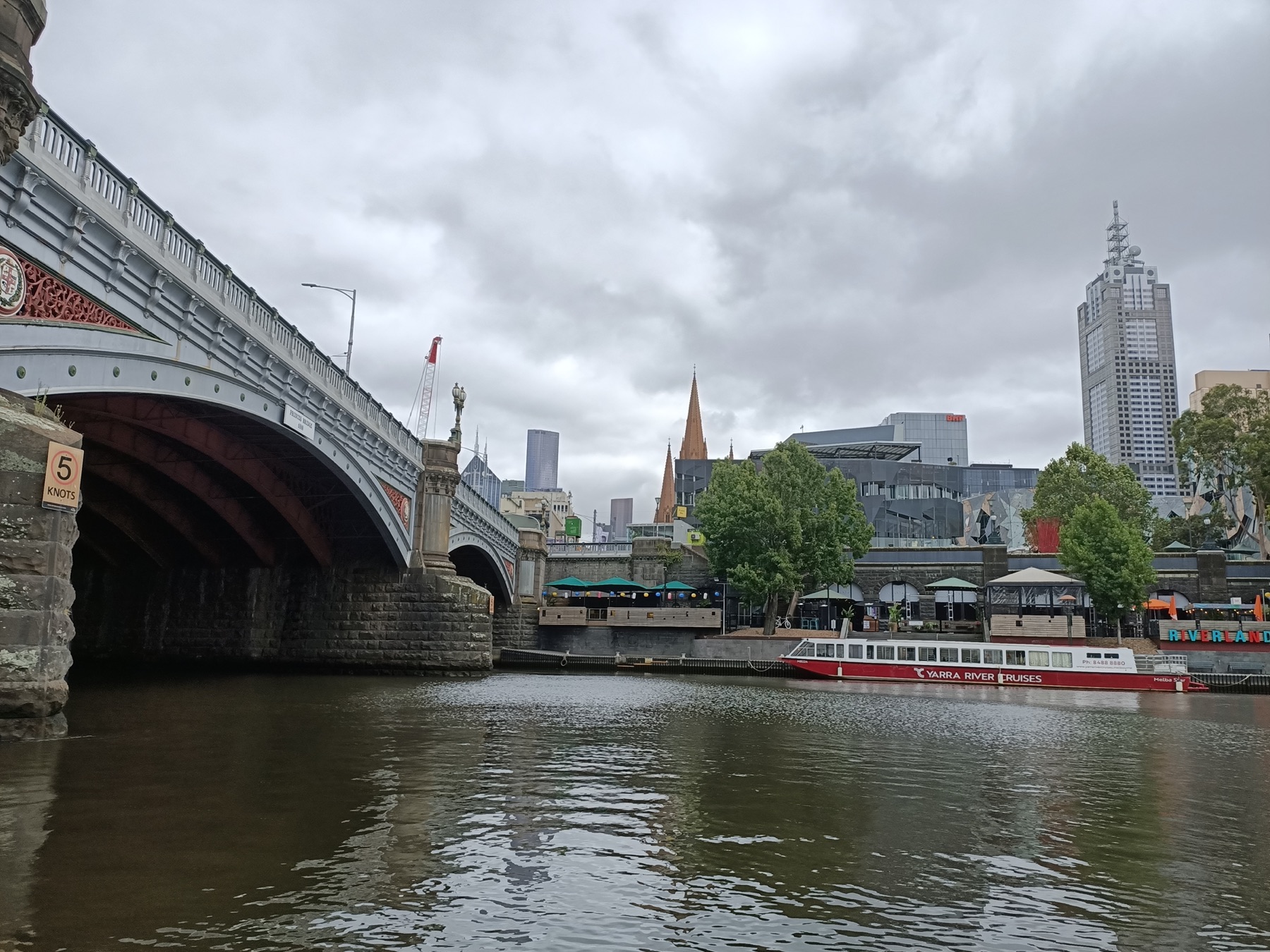 Princes Bridge over the Yarra River, Melbourne